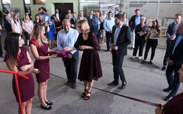 Kiemelt jelentőségű nagyléptékű gazdasági fejlesztés – a Keramika Kanizsa Rt. felújított üzemének hivatalos átadása (képek)