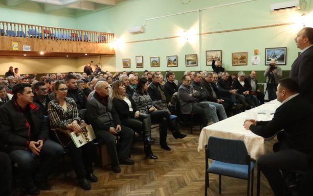 V. pályázati körrel kapcsolatos tájékoztató lakossági fórum Muzslyán (képek)