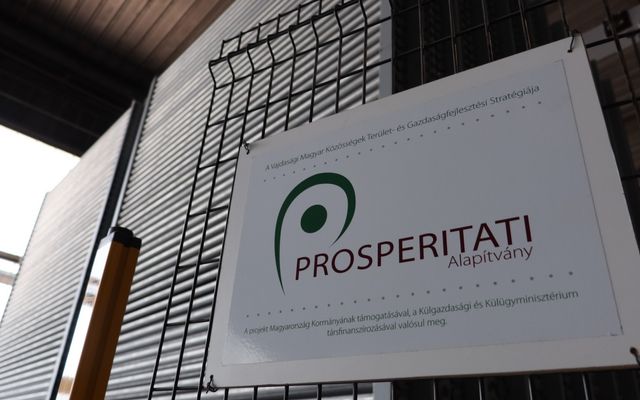 Kiemelt jelentőségű nagyléptékű gazdasági fejlesztés – a Keramika Kanizsa Rt. felújított üzemének hivatalos átadása (képek)