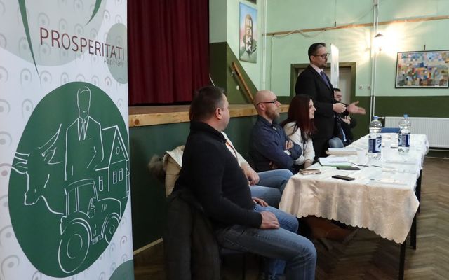 V. pályázati körrel kapcsolatos tájékoztató lakossági fórum Muzslyán (képek)