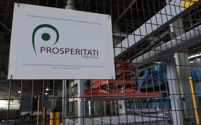 Kiemelt jelentőségű nagyléptékű gazdasági fejlesztés – a Keramika Kanizsa Rt. felújított üzemének hivatalos átadása (képek)