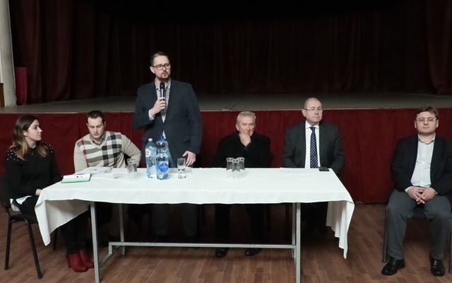 V. pályázati körrel kapcsolatos tájékoztató lakossági fórum Óbecsén (képek)