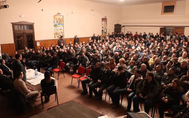 V. pályázati körrel kapcsolatos tájékoztató lakossági fórum Óbecsén (képek)