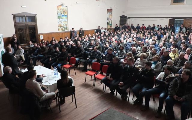 V. pályázati körrel kapcsolatos tájékoztató lakossági fórum Óbecsén (képek)