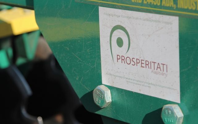 VIII. Zentai Aranybarázda Szántóverseny és Prosperitati mezőgazdasági gépbemutató (képek)