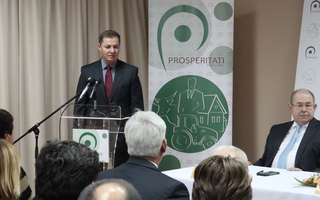 Szerződésaláírás a 4. pályázati körben meghirdetett – Falusi házak vásárlását célzó vissza nem térítendő támogatás kapcsán (képek)