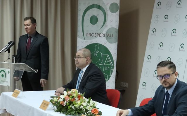 Szerződésaláírás a 4. pályázati körben meghirdetett – Falusi házak vásárlását célzó vissza nem térítendő támogatás kapcsán (képek)