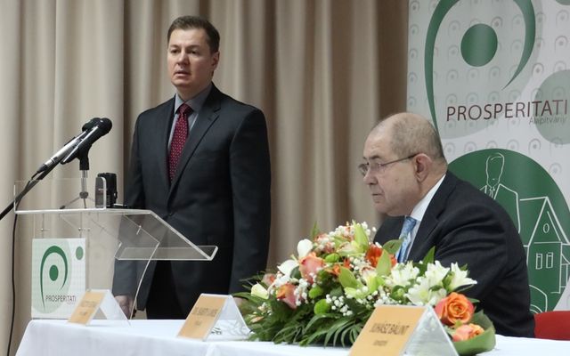 Szerződésaláírás a 4. pályázati körben meghirdetett – Falusi házak vásárlását célzó vissza nem térítendő támogatás kapcsán (képek)