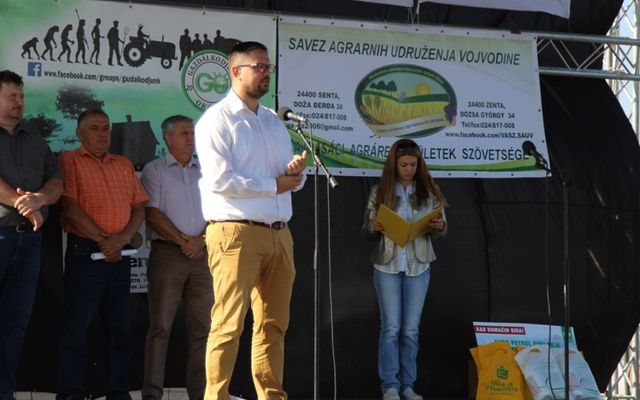 VIII. Zentai Aranybarázda Szántóverseny és Prosperitati mezőgazdasági gépbemutató (képek)
