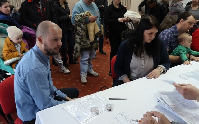 Szerződésaláírás a 4. pályázati körben meghirdetett – Falusi házak vásárlását célzó vissza nem térítendő támogatás kapcsán (képek)