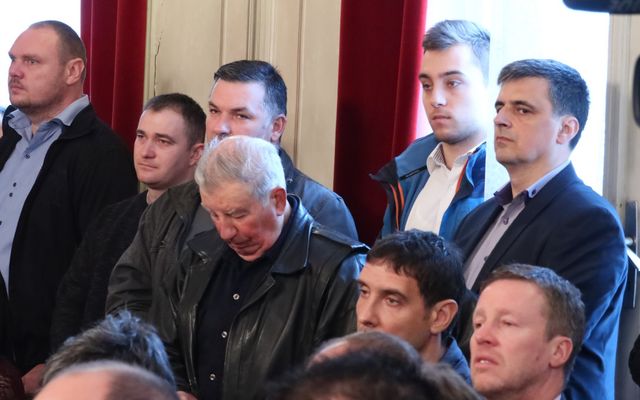 Szerződésaláírás a 4. pályázati körben meghirdetett – közepes léptékű gazdasági és mezőgazdasági fejlesztések és a földvásárlási pályázat nyertes pályázóival (képek)