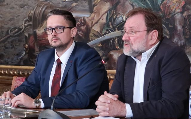V. pályázati körrel kapcsolatos tájékoztató lakossági fórum Zomborban (képek)