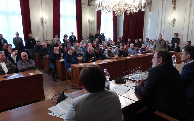 V. pályázati körrel kapcsolatos tájékoztató lakossági fórum Zomborban (képek)