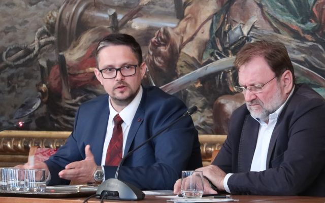 V. pályázati körrel kapcsolatos tájékoztató lakossági fórum Zomborban (képek)