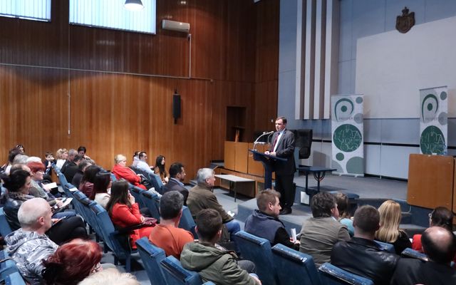 V. pályázati körrel kapcsolatos tájékoztató lakossági fórum Szabadkán (képek)