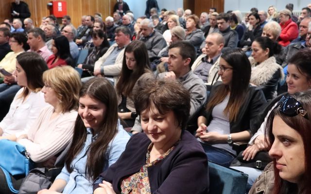 V. pályázati körrel kapcsolatos tájékoztató lakossági fórum Szabadkán (képek)