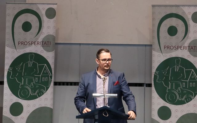 V. pályázati körrel kapcsolatos tájékoztató lakossági fórum Szabadkán (képek)