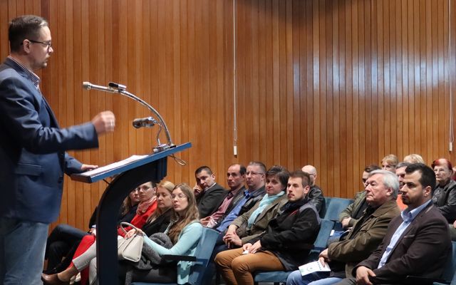 V. pályázati körrel kapcsolatos tájékoztató lakossági fórum Szabadkán (képek)