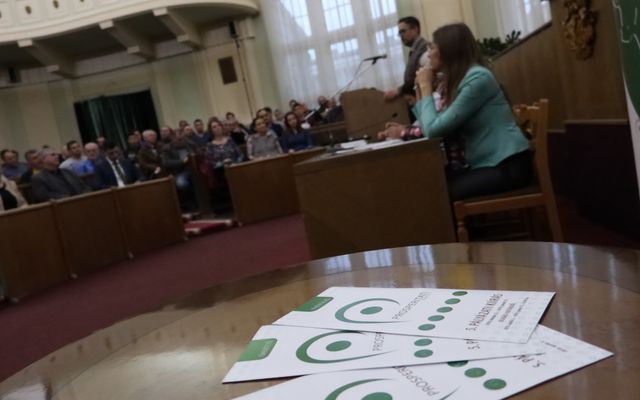 V. pályázati körrel kapcsolatos tájékoztató lakossági fórum Zentán (képek)
