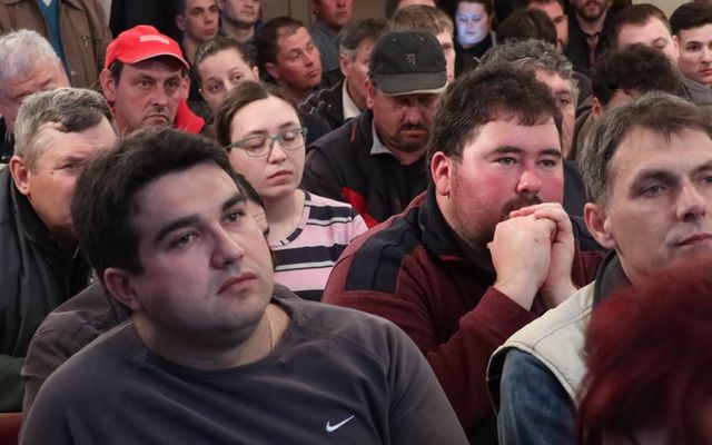 V. pályázati körrel kapcsolatos tájékoztató lakossági fórum Adán (képek)