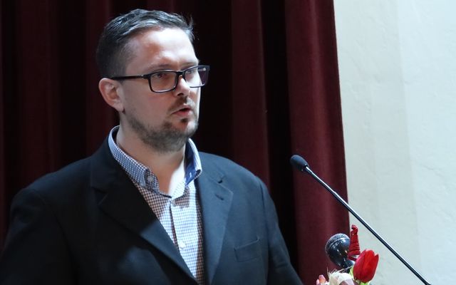 V. pályázati körrel kapcsolatos tájékoztató lakossági fórum Adán (képek)