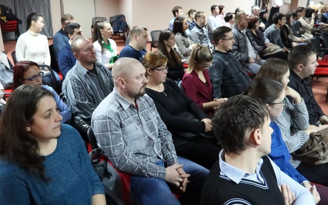 Sajtótájékoztatóval egybekötött ünnepélyes szerződésaláírás a 4. pályázati körben meghirdetett – Falusi házak vásárlását célzó vissza nem térítendő támogatás kapcsán