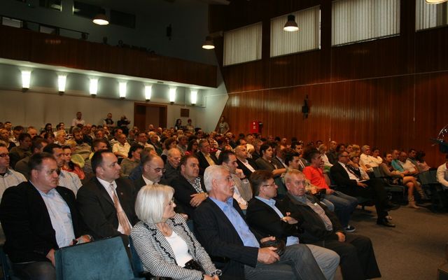 Ismertető a második körös pályázatokról, Szabadka (képek)