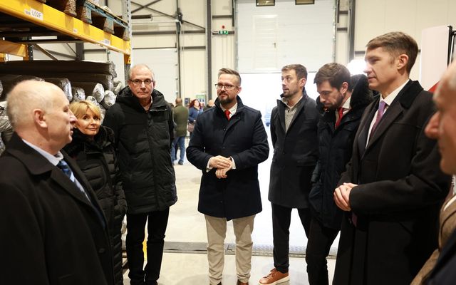 A Microcer kft. kiemelt jelentőségű nagyléptékű fejlesztés ünnepélyes átadása