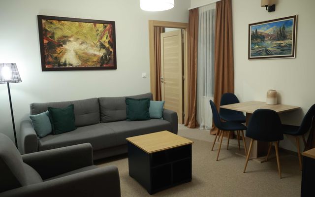 Avior Hotel kiemelt jelentőségű közepes léptékű turisztikai fejlesztés ünnepélyes átadása 