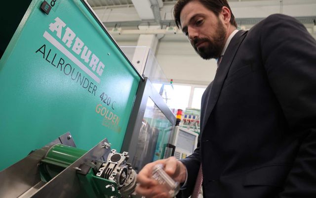A Micro-pak Kft. kiemelt jelentőségű nagyléptékű gazdasági fejlesztés megtekintése