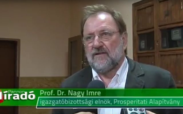 Telt ház előtt ismertették a Prosperitati Alapítvány pályázatait Óbecsén (videó)