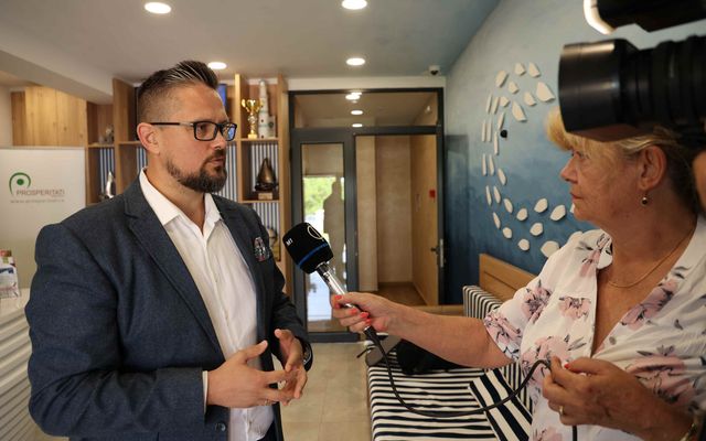A palicsi Navigator apartmanház ünnepélyes átadása