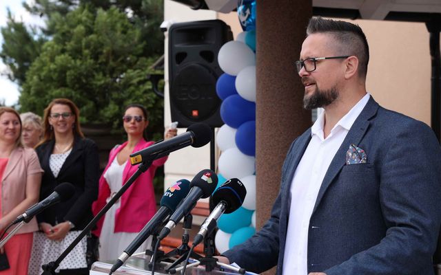 A palicsi Navigator apartmanház ünnepélyes átadása