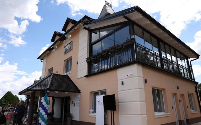A palicsi Navigator apartmanház ünnepélyes átadása