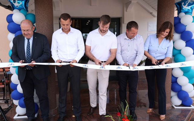 A palicsi Navigator apartmanház ünnepélyes átadása