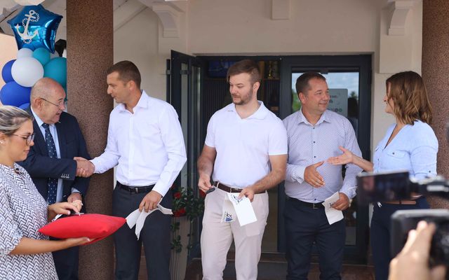 A palicsi Navigator apartmanház ünnepélyes átadása