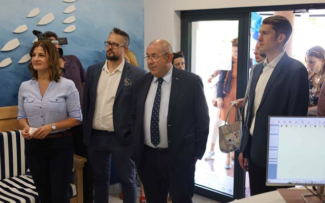 A palicsi Navigator apartmanház ünnepélyes átadása