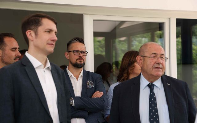 A palicsi Navigator apartmanház ünnepélyes átadása