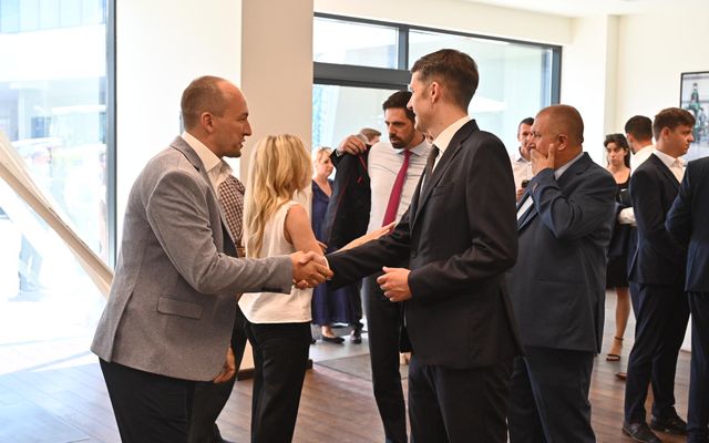DLC Kft. kiemelt jelentőségű nagyléptékű gazdasági fejlesztés ünnepélyes átadása 