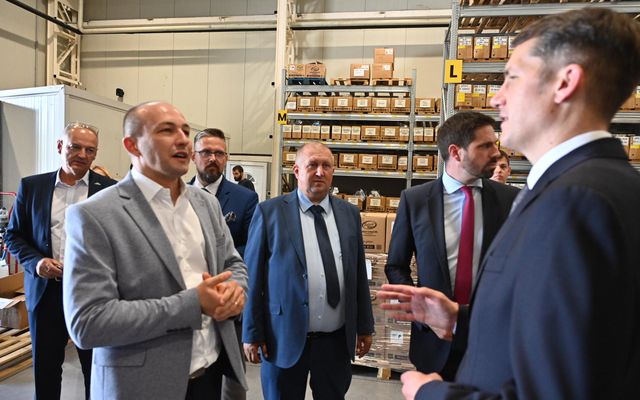 DLC Kft. kiemelt jelentőségű nagyléptékű gazdasági fejlesztés ünnepélyes átadása 