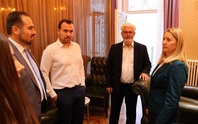 Az újvidéki Queen Hotel kiemelt jelentőségű turisztikai beruházás ünnepélyes átadása