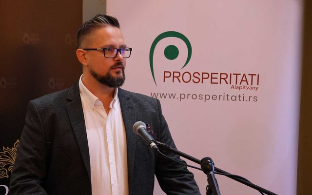 Az újvidéki Queen Hotel kiemelt jelentőségű turisztikai beruházás ünnepélyes átadása