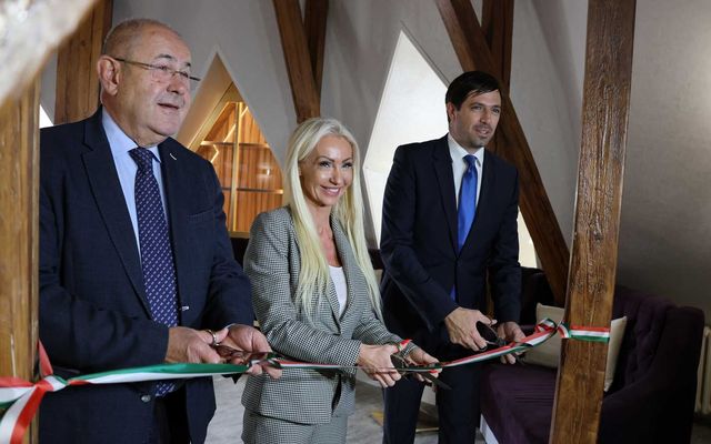 Az újvidéki Queen Hotel kiemelt jelentőségű turisztikai beruházás ünnepélyes átadása