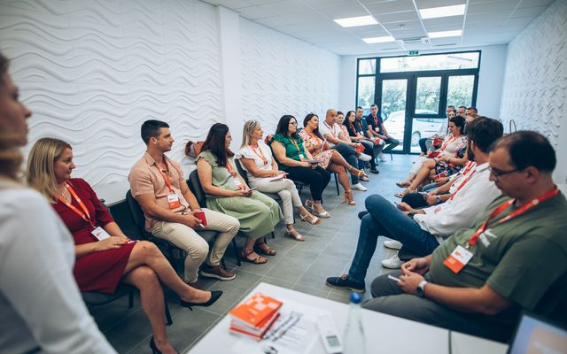 A Vajdasági Mentorprogram 4. évadának szakmai napja Zentán