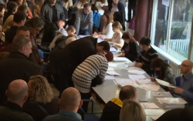 További 300 nyertes pályázóval írtak alá szerződést