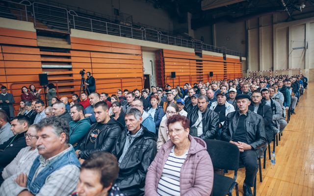 Ünnepélyes szerződéskötés a mezőgazdasági eszközök pályázat nyerteseivel