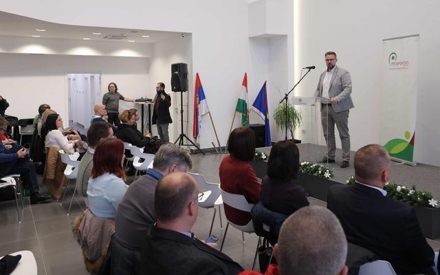 Prosperitati Alapítvány szakmai napot tartott Zentán