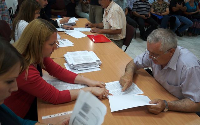Szerződésaláírás öntözőrendszerekre (képek)