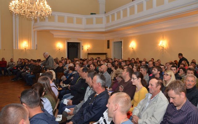IV. pályázati körrel kapcsolatos tájékoztató lakossági fórum Magyarkanizsán (képek)
