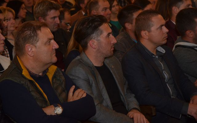 IV. pályázati körrel kapcsolatos tájékoztató lakossági fórum Magyarkanizsán (képek)